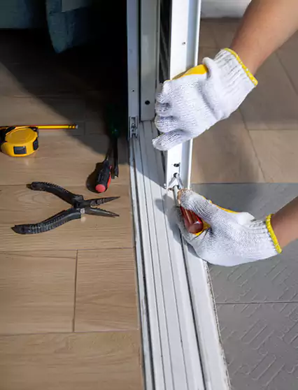 Professional Sliding Door Rollers Repair Services in Plantation, FL